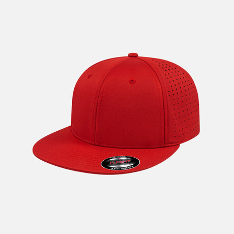 Casquette de performance perforée rouge DML Creation, accessoire sportif léger et respirant pour activités en plein air.